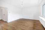 61 m² frisch renovierte 2-Zi.-Wohnung mit modernem Bad - ideal für Anleger & Eigennutzer
