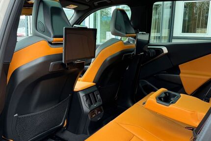 BMW X3 4.045 km 69.950 € Köln 50739