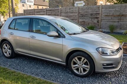 VW Golf 229.000 km 6.900 &euro; Wuppertal 42289