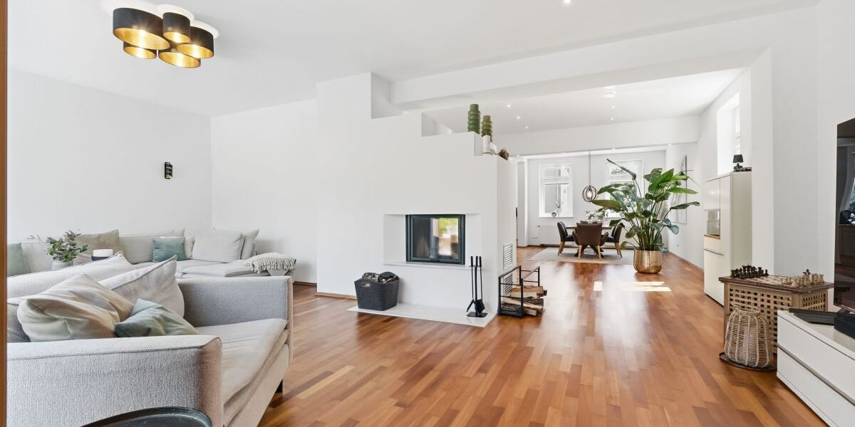 Mit 3D: Historischer Charme trifft modernen Wohnkomfort – umfangreich modernisiertes Einfamilienhaus mit Einliegerwohnung. - Einfamilienhaus Solingen Höhscheid | Angebot:26980800
