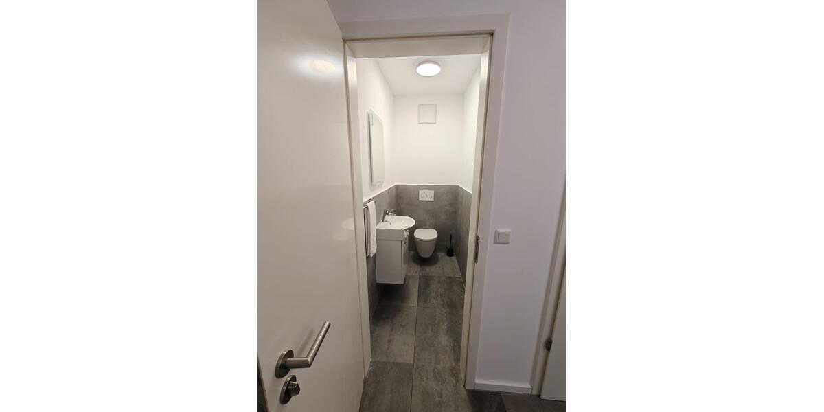 Einfamilienhaus Düsseldorf Stadtbezirk 3 - 4 Zimmer, 135 m&sup2;, 2.900&euro; | Angebot:26084141