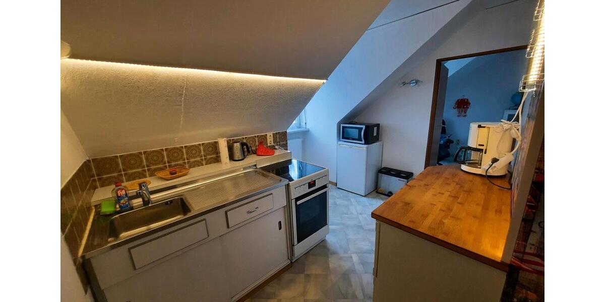 Dachgeschoßwohnung Leverkusen Bergisch Neukirchen - 1 Zimmer, 35 m&sup2;, 350&euro; | Angebot:26284346