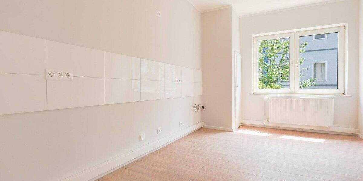 Etagenwohnung Düsseldorf Oberbilk - 2 Zimmer, 65 m&sup2;, 1.040&euro; | Angebot:26803012