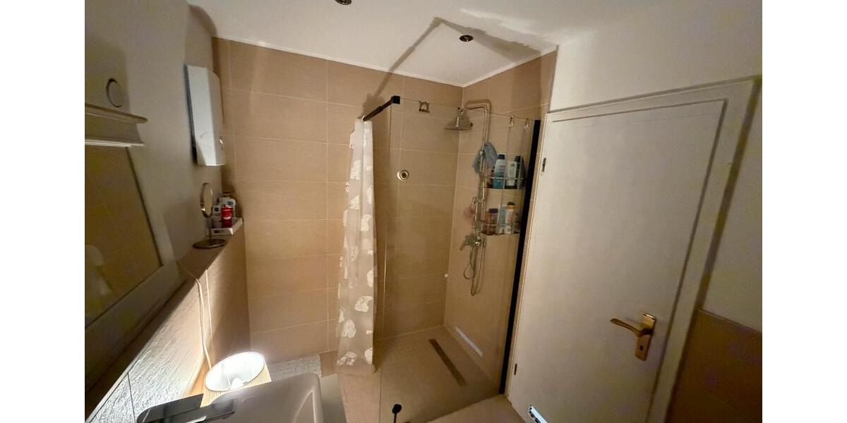 Dachgeschoßwohnung Leverkusen Bergisch Neukirchen - 3 Zimmer, 80 m&sup2;, 850&euro; | Angebot:26447996