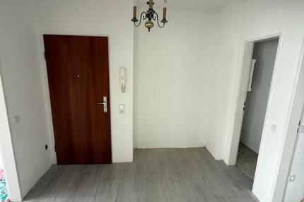 Wohnung Solingen - 3 Zimmer, 76 m&sup2;, 750&euro; | Angebot:26235799