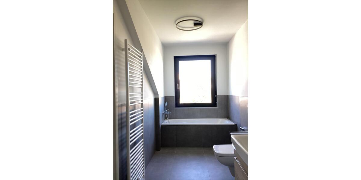 Maisonettenwohnung Mettmann - 4.5 Zimmer, 160 m&sup2;, 2.250&euro; | Angebot:21910097