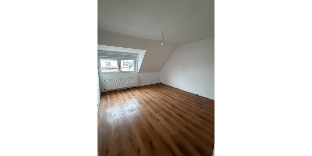 Dachgeschoßwohnung Solingen Aufderhöhe - 2 Zimmer, 54 m&sup2;, 459&euro; | Angebot:24977451
