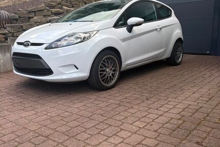 Ford Fiesta 120.000 km 3.800 &euro; Kierspe 58566
