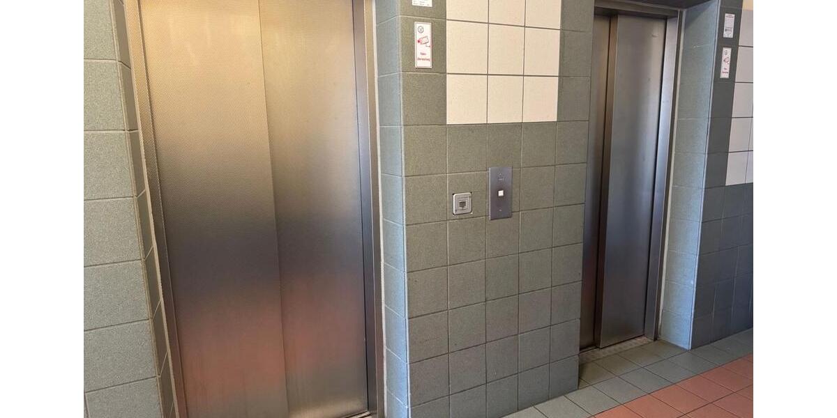 Etagenwohnung Bergisch Gladbach Gronau - 2 Zimmer, 71 m&sup2;, 185.000&euro; | Angebot:25591052