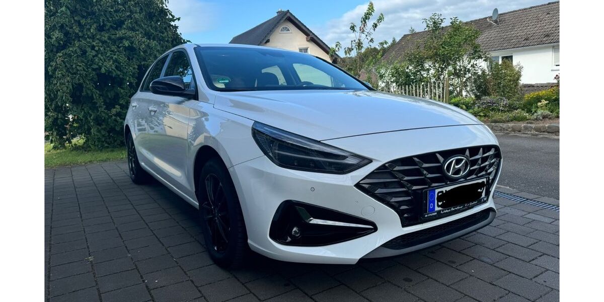Hyundai i30 82.000 km 14.000 &euro; Wipperfürth 51688