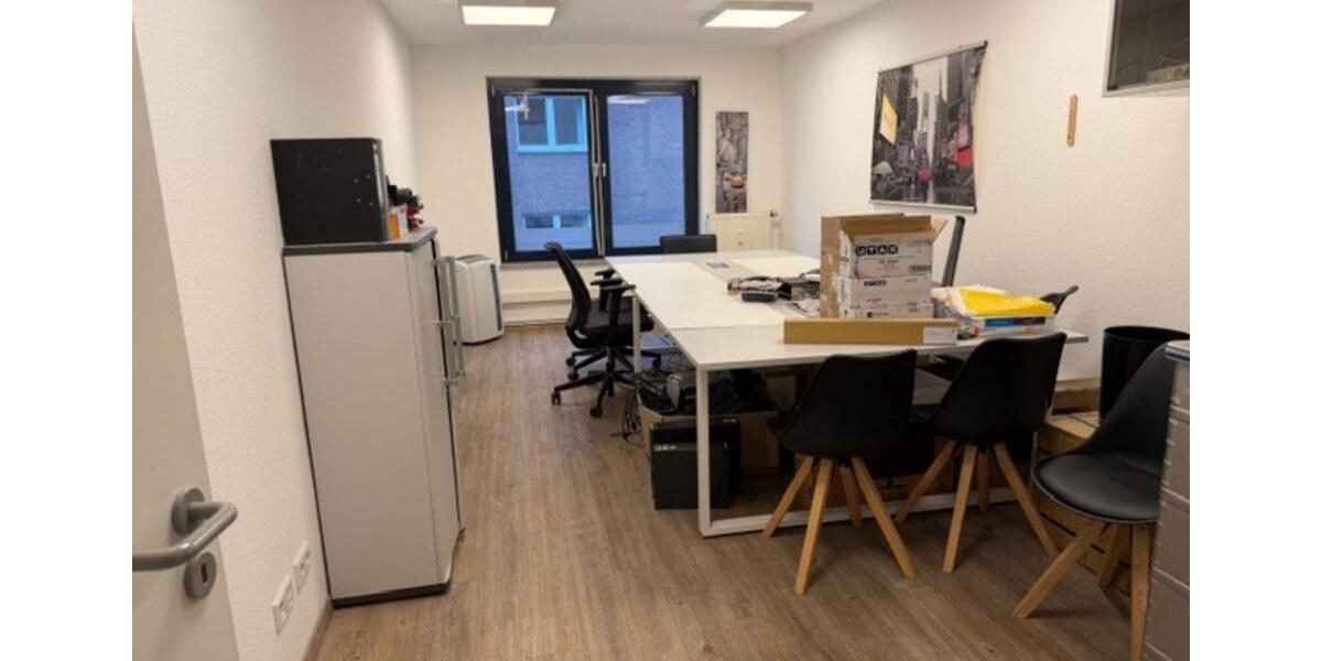 Großzügige 4-Zimmer-Wohnung mit Aufzug im Zentrum von Leverkusen- 4 zimmer