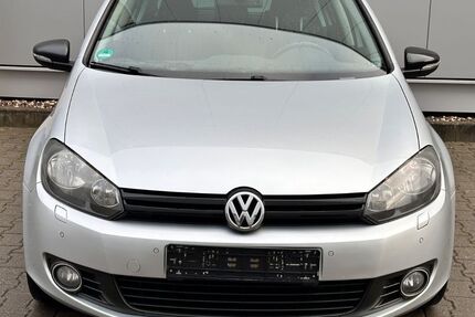 VW Golf 180.000 km 4.900 &euro; Düsseldorf - Bezirk 8 40231