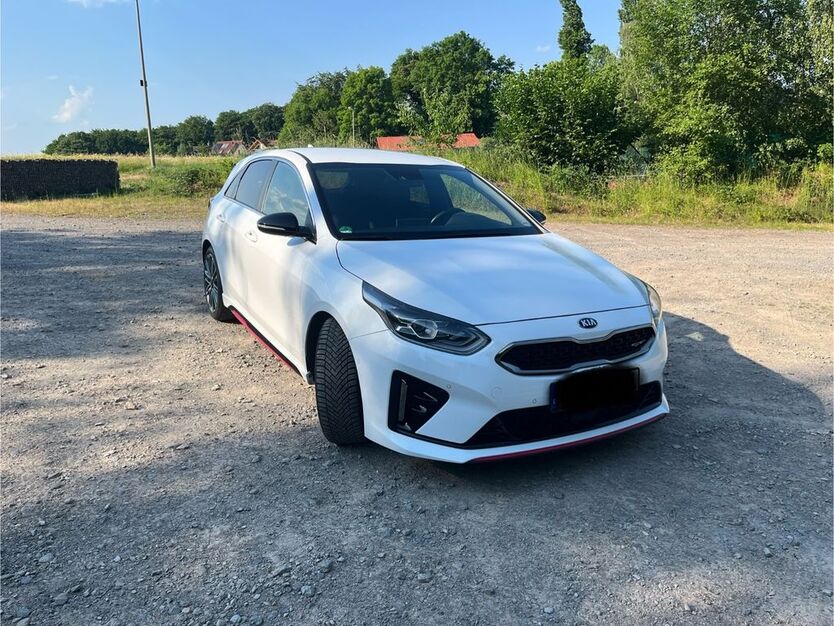 Kia ceed / Ceed 95.000 km 17.200 € Düsseldorf 40217