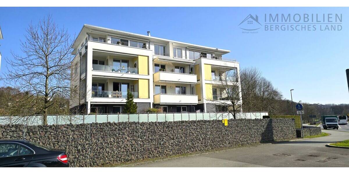 Etagenwohnung Hückeswagen Innenstadt - 2 Zimmer, 60 m&sup2;, 260.000&euro; | Angebot:26106199