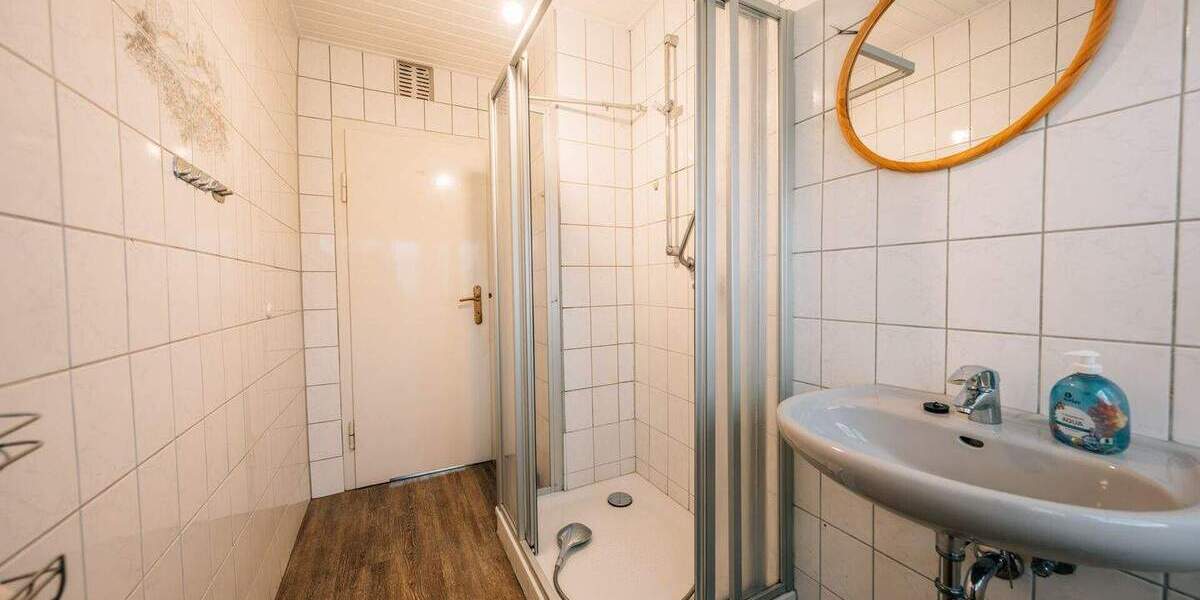 Etagenwohnung Remscheid Innen - 3 Zimmer, 68 m&sup2;, 130.000&euro; | Angebot:25742120