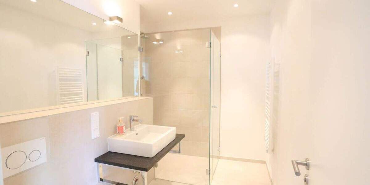 Etagenwohnung Düsseldorf Pempelfort - 2 Zimmer, 57 m&sup2;, 1.590&euro; | Angebot:25068233