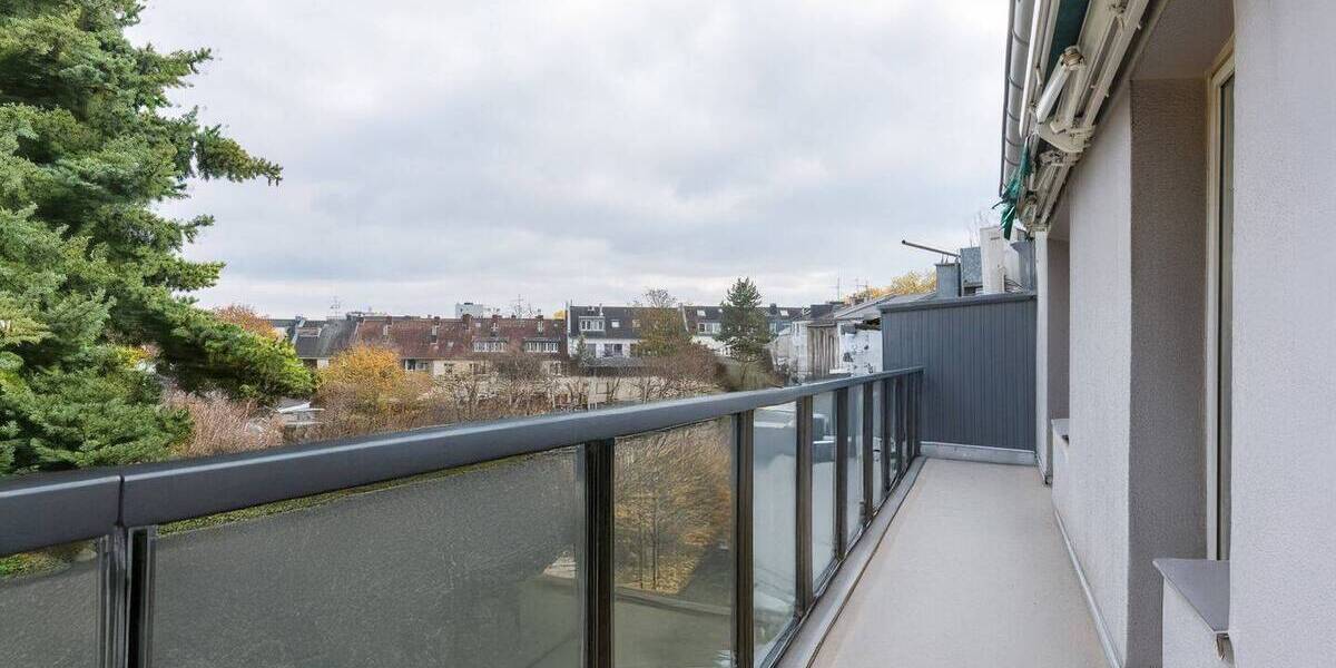 Wohnen im Zooviertel: Gemütliche Dachgeschosswohnung mit Balkon 3 zimmer