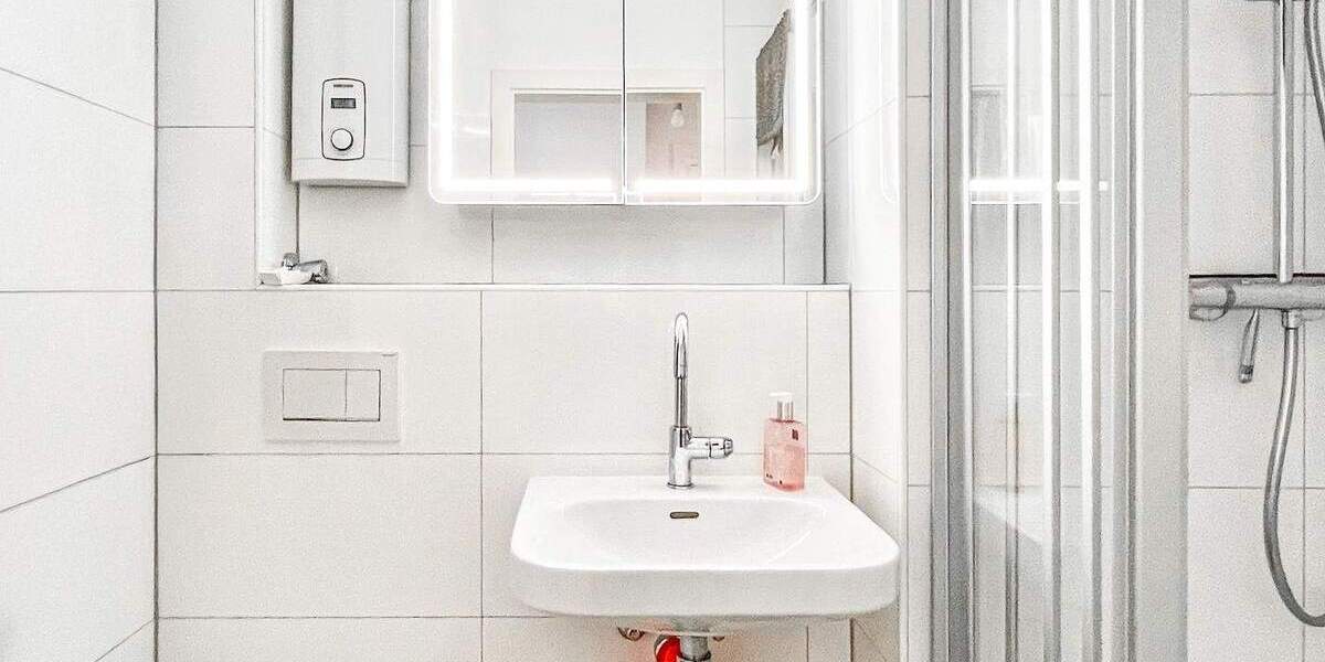 Etagenwohnung Düsseldorf Altstadt - 2 Zimmer, 39 m&sup2;, 995&euro; | Angebot:25738811