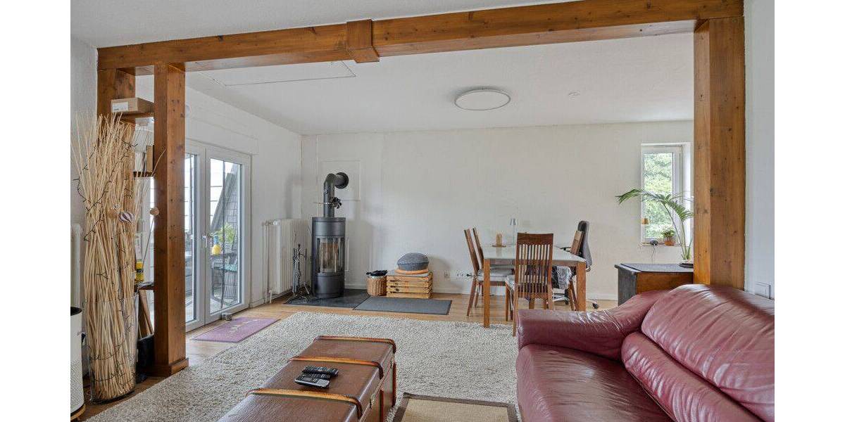 Großes Haus mit Pool in grüner Lage sucht neue Eigentümer - Einfamilienhaus Wermelskirchen / Dhünn Dhünn | Angebot:26949322