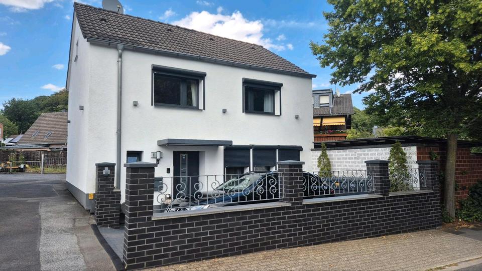 Einfamilienhaus Erkrath - 4 Zimmer, 140 m&sup2;, 580.000&euro; | Angebot:27301313