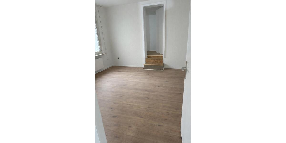Erdgeschoßwohnung Hagen Hagen-Nord - 3 Zimmer, 85 m&sup2;, 700&euro; | Angebot:25655189