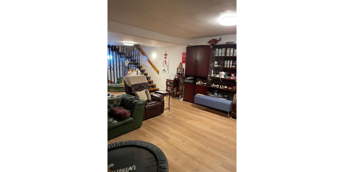 Doppelhaushälfte Wermelskirchen - 4 Zimmer, 200 m&sup2;, 485.000&euro; | Angebot:26041502