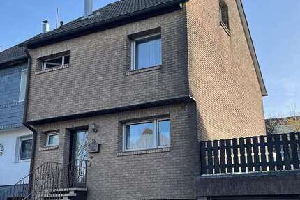 Haus zum Kaufen in Wuppertal 420.000 € 130 m² 6 zimmer