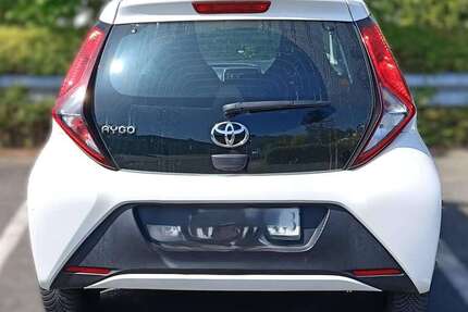 Toyota Aygo 27.300 km 8.500 &euro; Leverkusen, Stadt 51381
