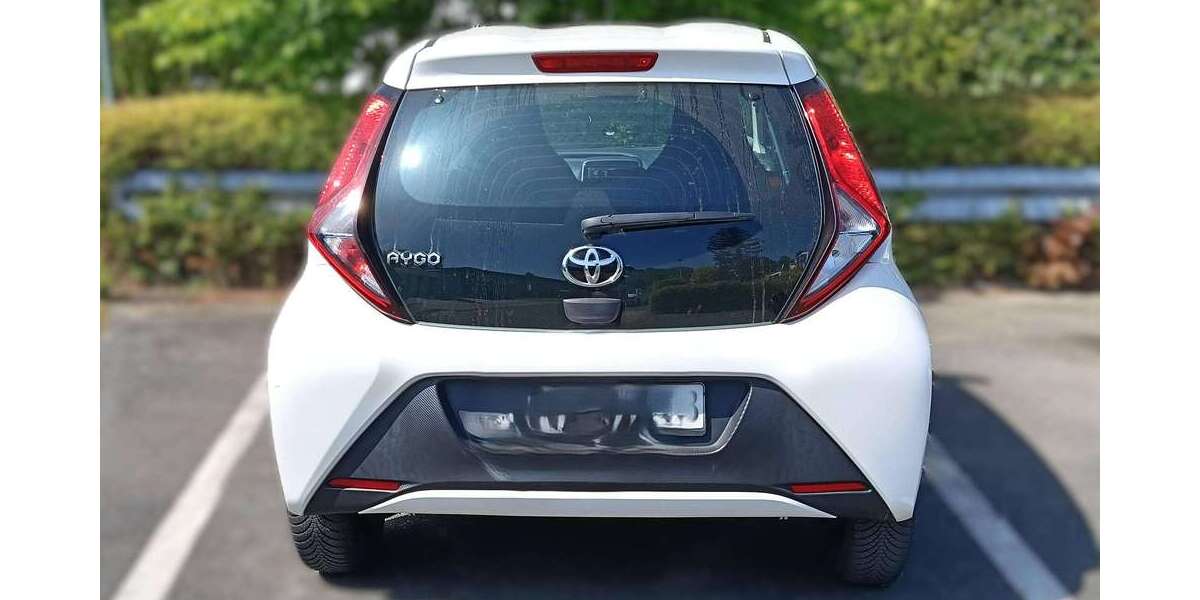 Toyota Aygo 27.300 km 8.500 &euro; Leverkusen, Stadt 51381