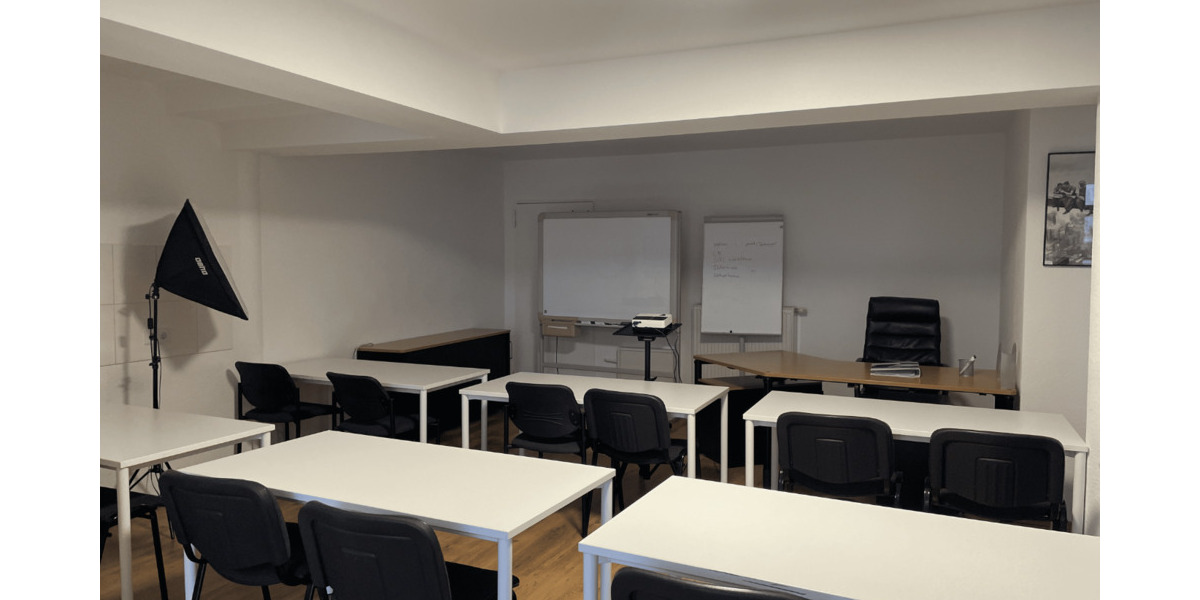 Helles Einzelbüro mit Seminarraum - flexibel, WLAN, Kaffee, sofort verfügbar zimmer