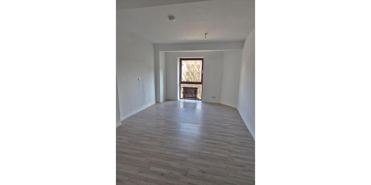 Etagenwohnung Solingen - 3 Zimmer, 71 m&sup2;, 535&euro; | Angebot:25751662