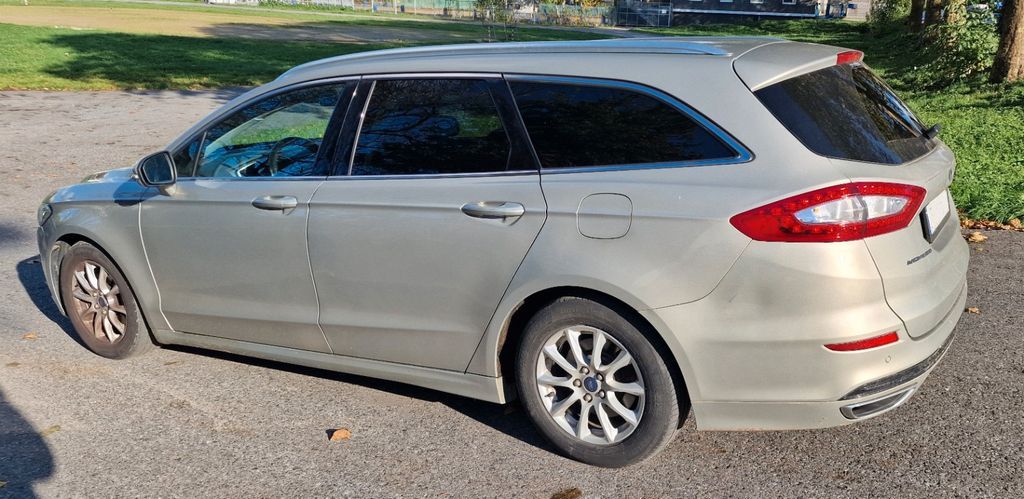 Ford Mondeo 230.000 km 8.000 € Düsseldorf 40591