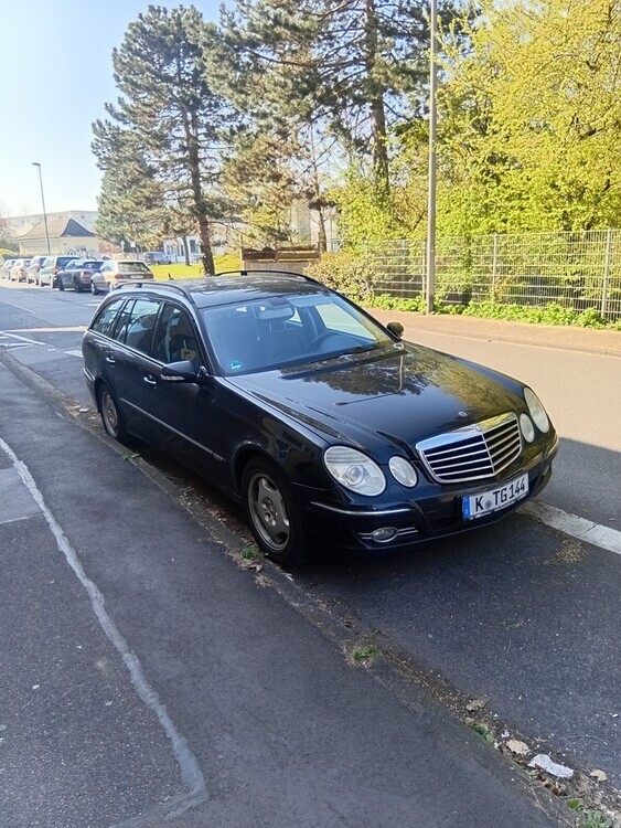Mercedes-Benz E 280 Combi 4 Matic 271.788 km 3.400 € Köln 50667
