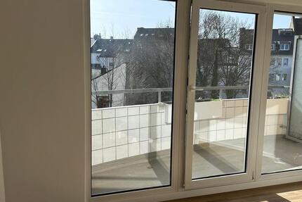 Wohnung Düsseldorf Derendorf - 2 Zimmer, 60 m&sup2;, 870&euro; | Angebot:25710762