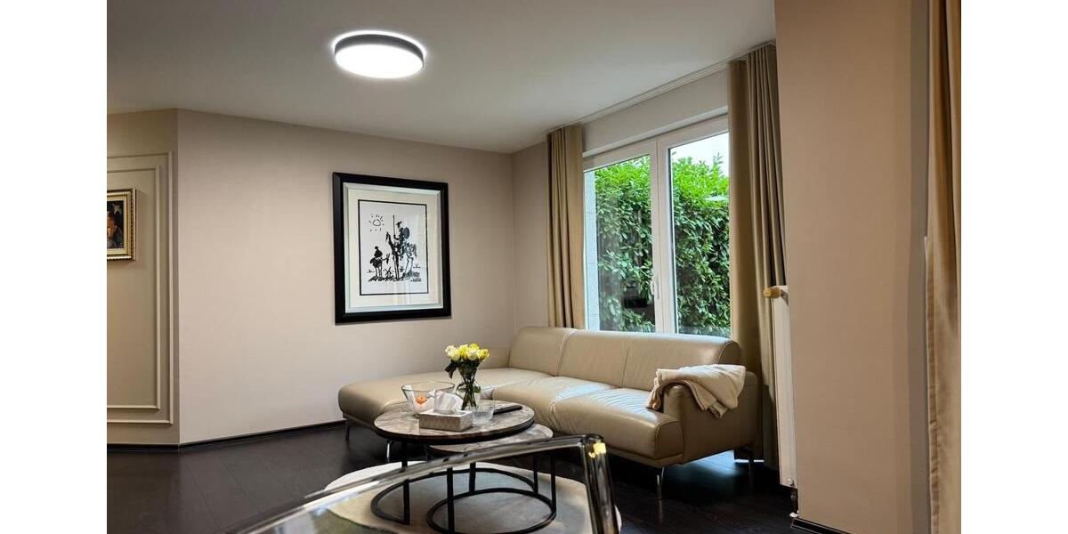 Luxuriöse EG Wohnung in Ratingen mit großem Garten beliebte Lage 4 zimmer