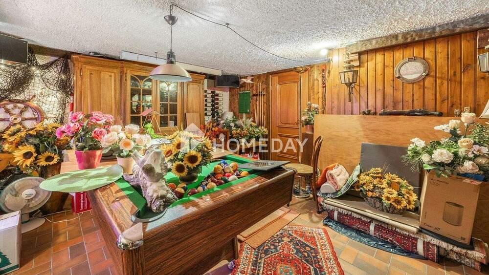 Ein Zuhause mit Substanz: durchdachter Grundriss, Terrasse mit Pergola und viel Raum für Familie 5 zimmer