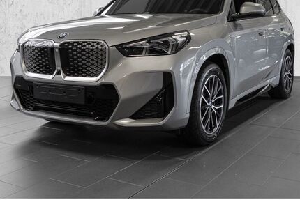 BMW iX1 5.900 km 48.140 &euro; Hilden 40721