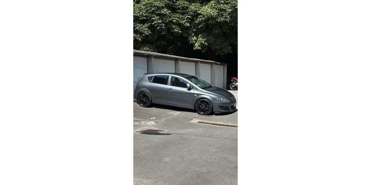 Seat Leon 227.000 km 5.600 &euro; WUPPERTAL 42115