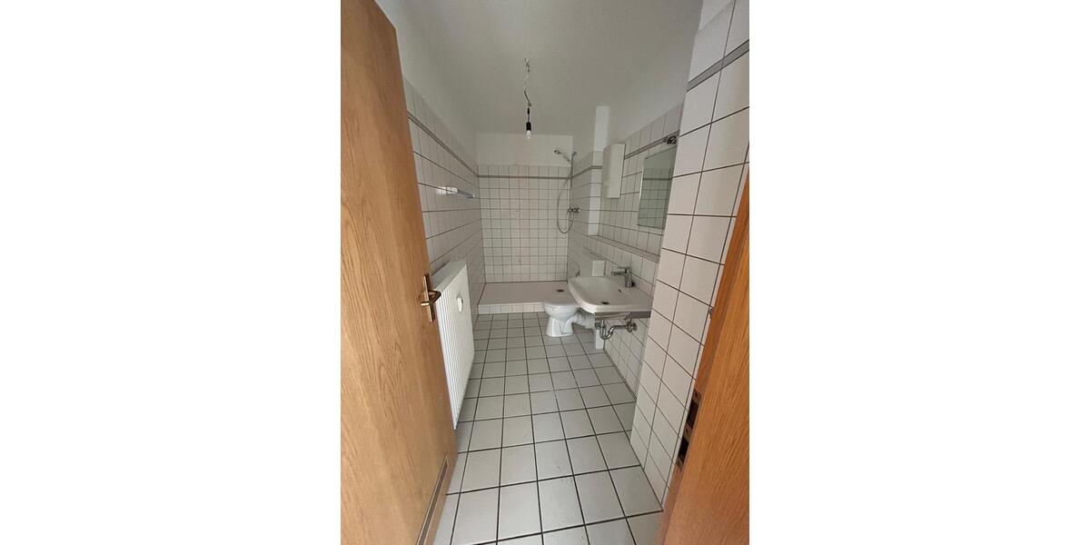 Dachgeschoßwohnung Wuppertal Arrenberg - 2 Zimmer, 35 m&sup2;, 380&euro; | Angebot:26252933