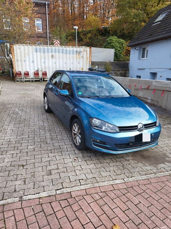 VW Golf 93.000 km 8.900 € Bochum 44879