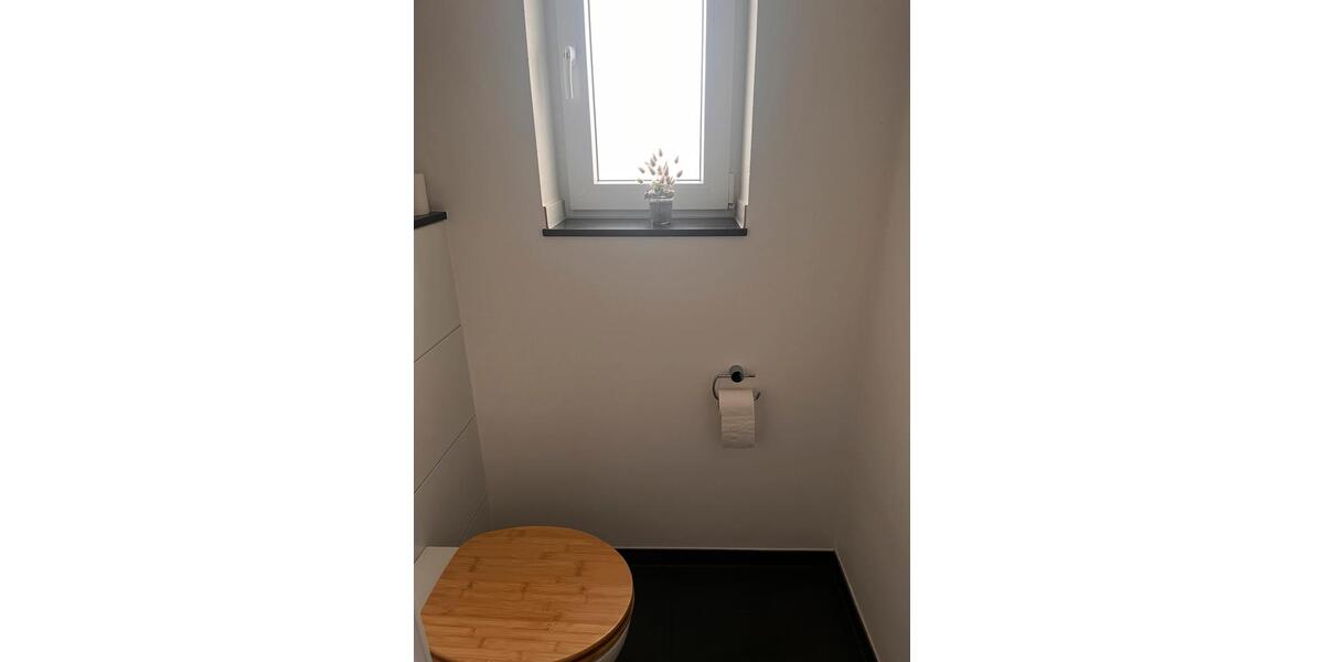 Etagenwohnung Solingen Central - 2 Zimmer, 75 m&sup2;, 985&euro; | Angebot:26408146