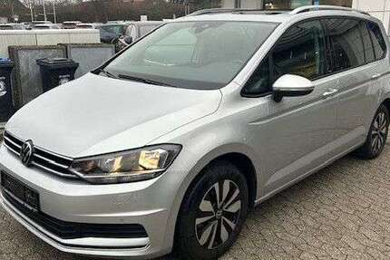 VW Touran 17.025 km 34.650 € Düsseldorf 40472