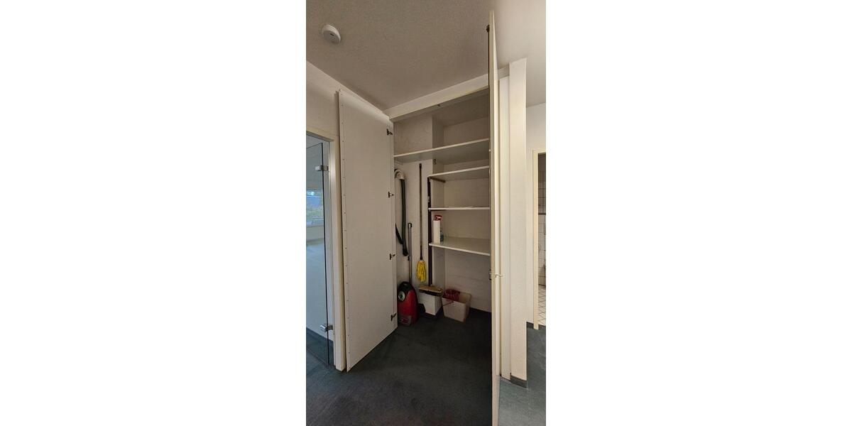 Eigentumswohnung 3,5 Zimmer 96,43m2 Balkon Aufzug 2 Parkplätze 3.5 zimmer