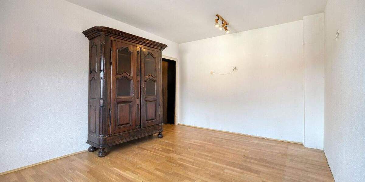 Doppelhaushälfte Düsseldorf Urdenbach - 8 Zimmer, 127 m&sup2;, 399.000&euro; | Angebot:25744500
