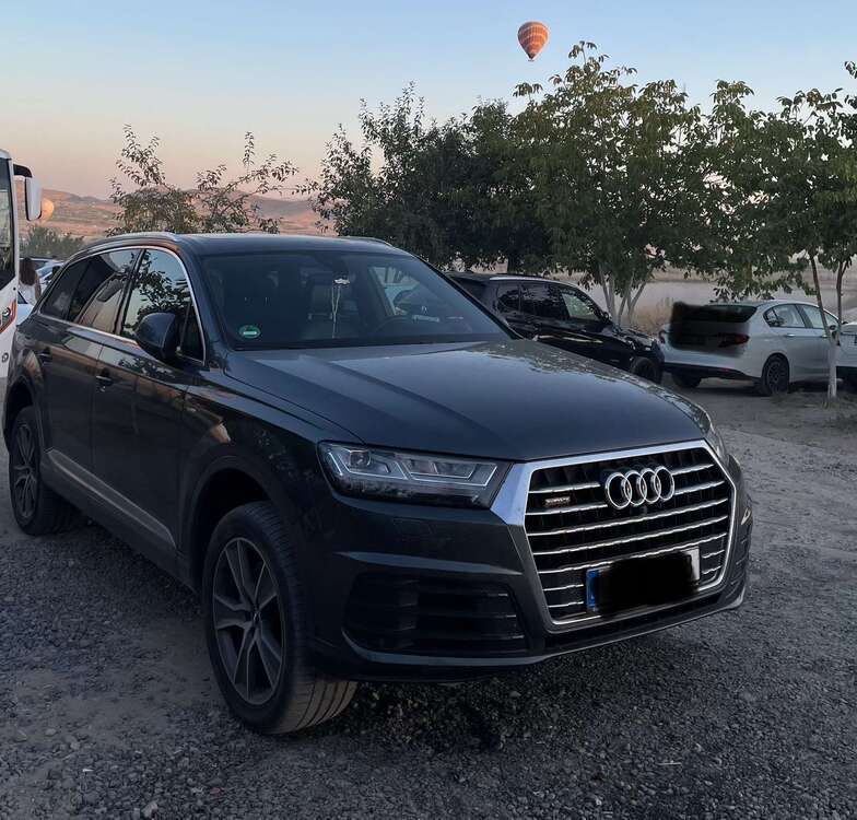 Audi Q7 190.000 km 32.599 € Remscheid 42857