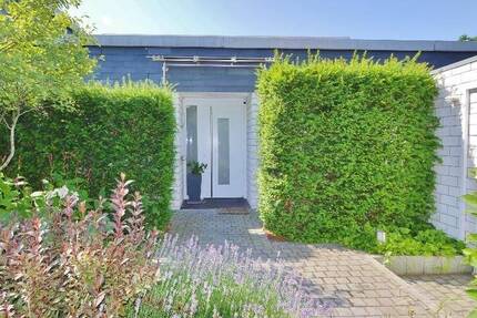 Sehr gepflegter und exklusiv ausgestatteter Bungalow mit viel zusätzlicher Nutzfläche in ruhiger Lage von Erkrath-Hochdahl 5 zimmer