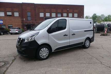 Nissan NV300