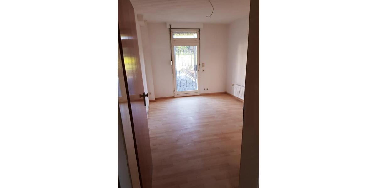 Großzügige 2,5 Zimmer Wohnung mit Garten mitten in Lüttringhausen 2.5 zimmer