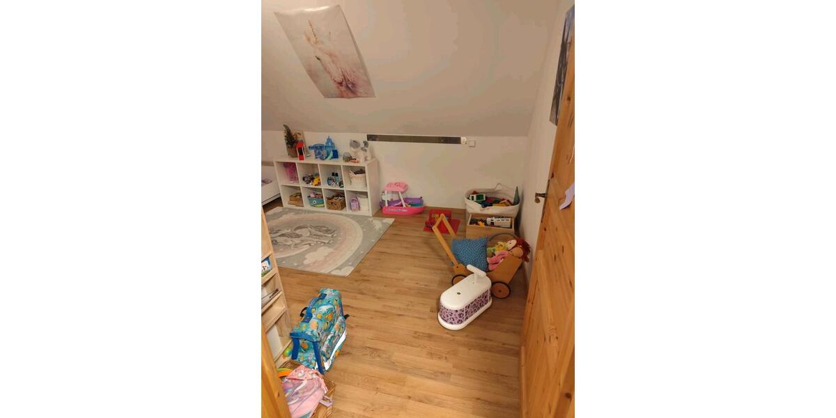 2. Etage moderne u helle 78m² DG-Wohnung 3.5 zimmer