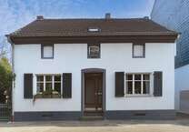 Haus zum Kaufen in Düsseldorf Eller 599.000 € 156 m²